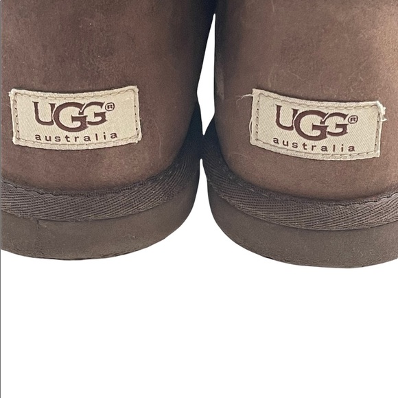 UGG Australia 5683 brown boots size 7 - Picture 13 of 13